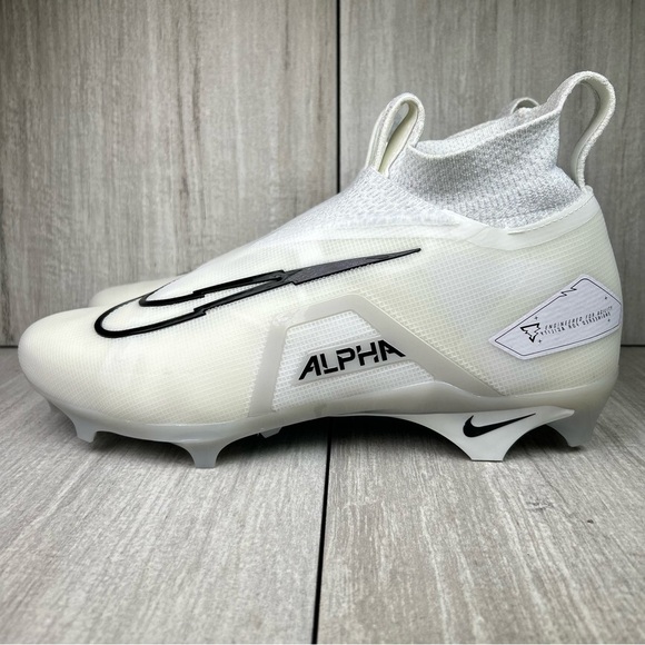 NEW Nike Alpha Menace Elite 3 White Football Cleat dm1792-109 Men’s Size 12.5 - Picture 3 of 10